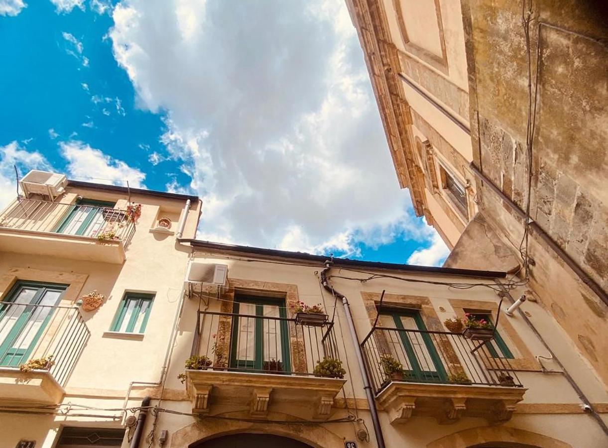 Liz Houses Caltagirone Exterior foto