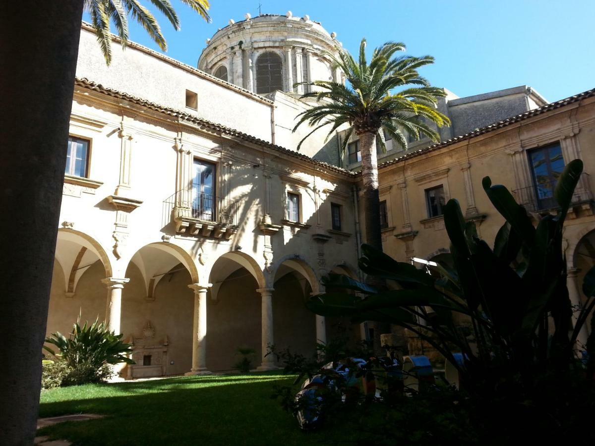 Liz Houses Caltagirone Exterior foto